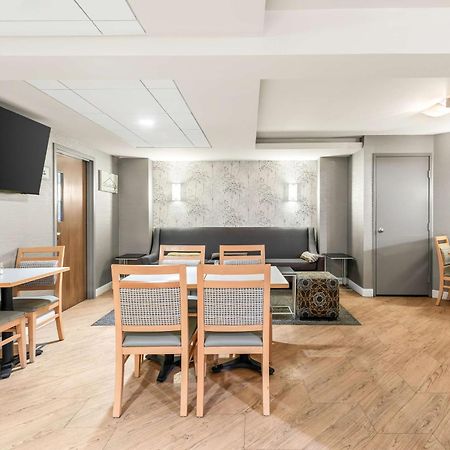 Best Western West Towne Suites Madison Bagian luar foto