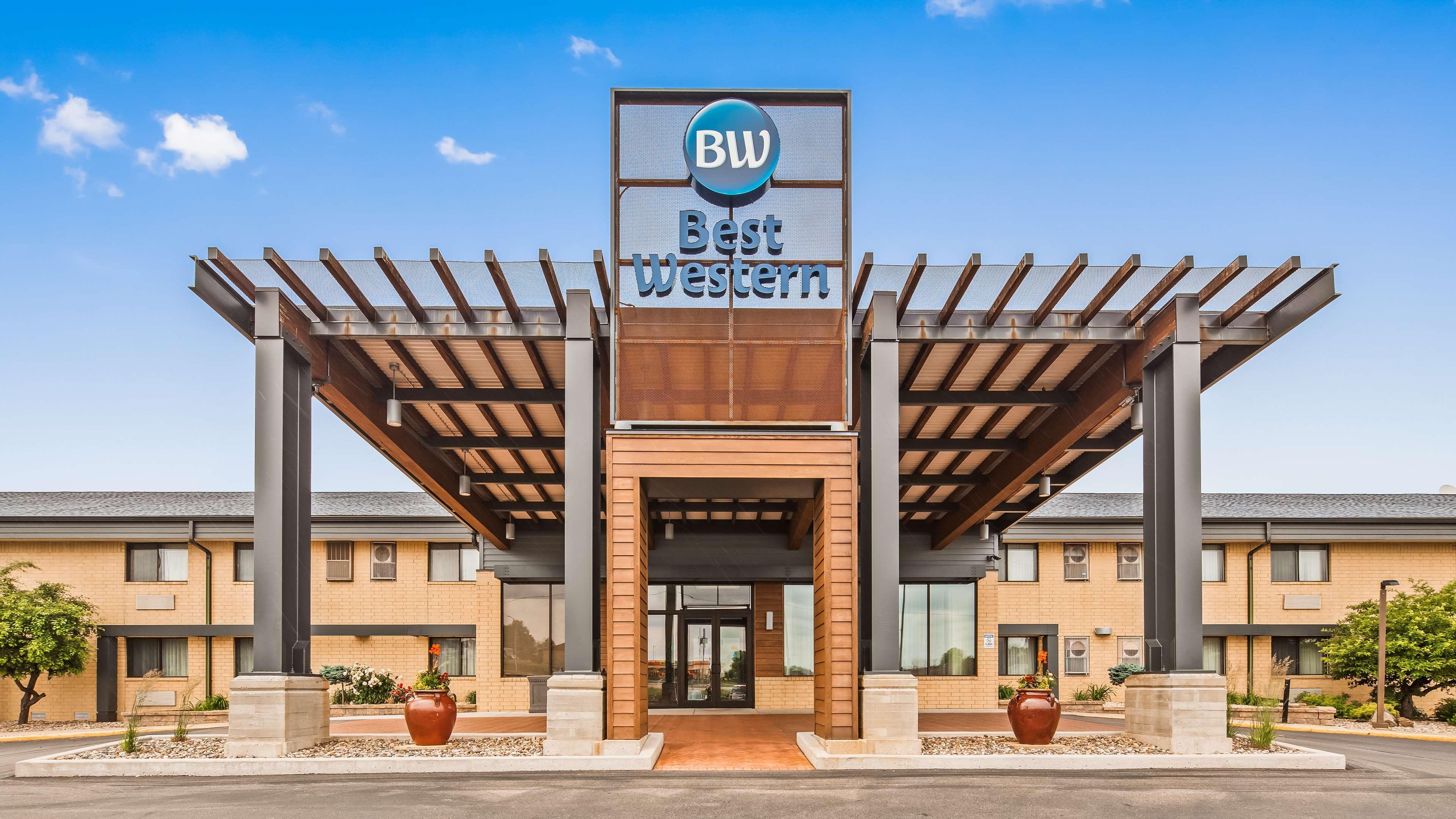 Best Western West Towne Suites Madison Bagian luar foto