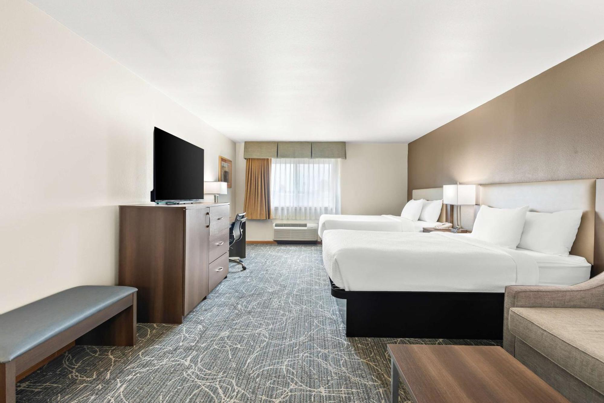Best Western West Towne Suites Madison Bagian luar foto