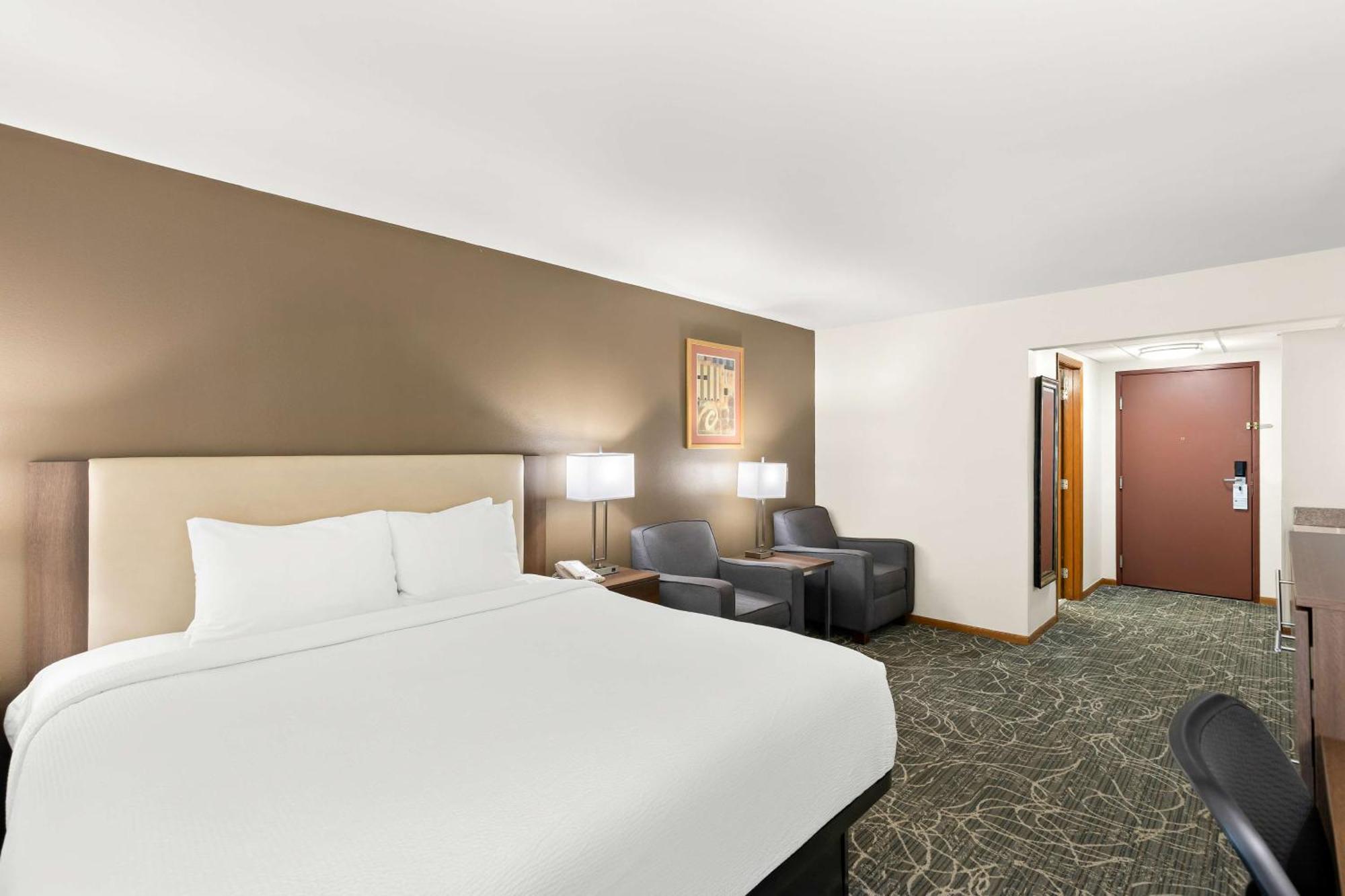 Best Western West Towne Suites Madison Bagian luar foto