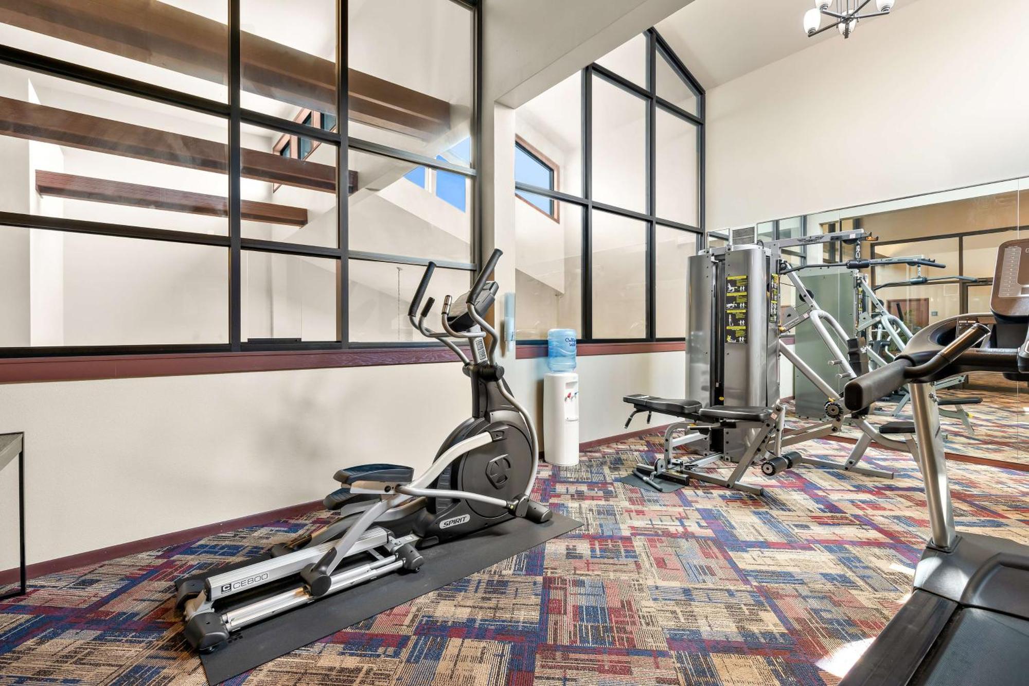 Best Western West Towne Suites Madison Bagian luar foto