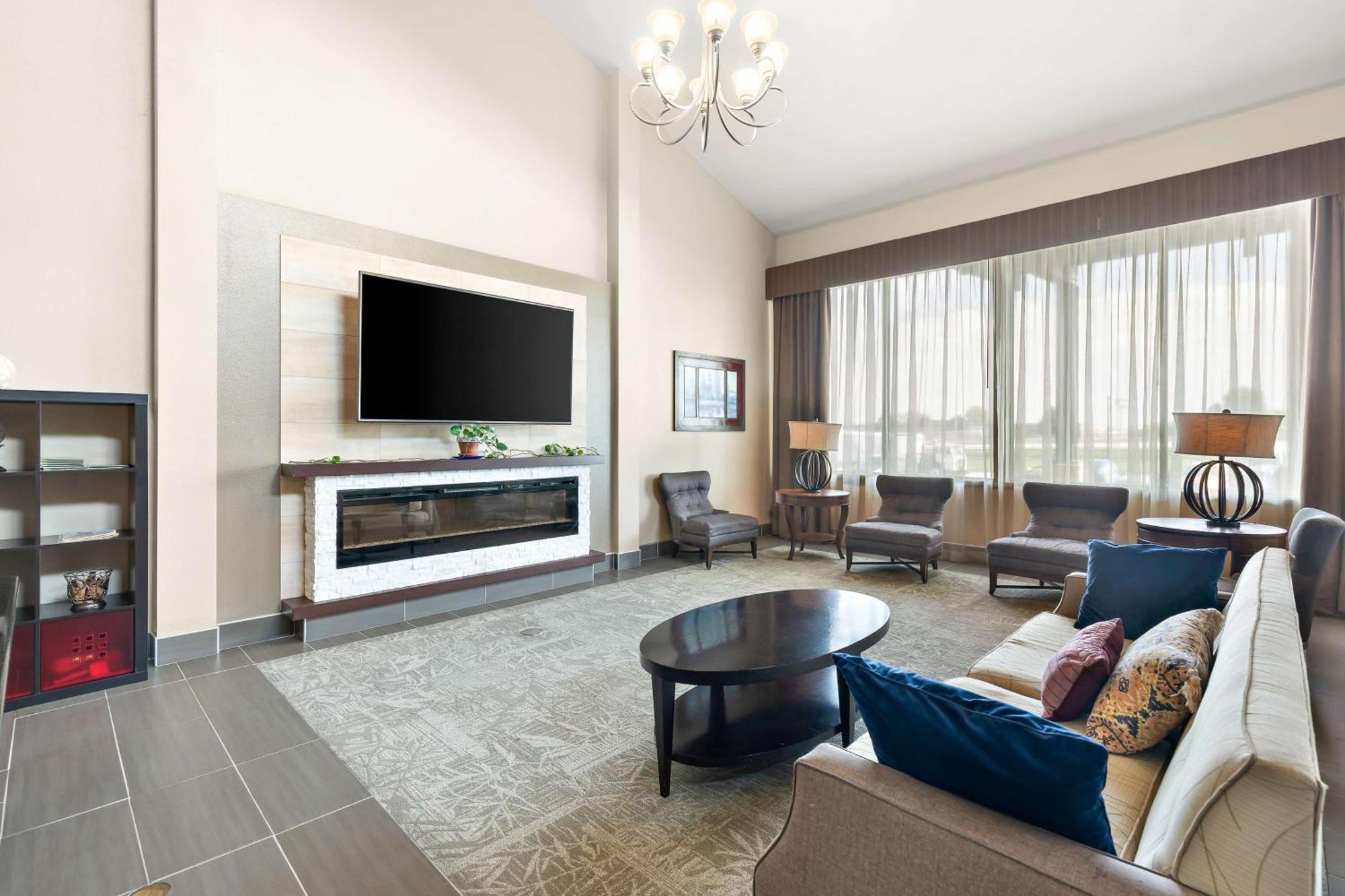 Best Western West Towne Suites Madison Bagian luar foto
